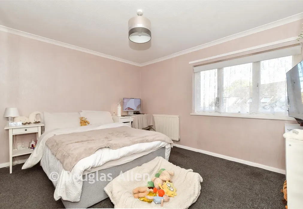 Bedroom 1 - Rectory Park Drive, Basildon, Essex - Wards of Kent