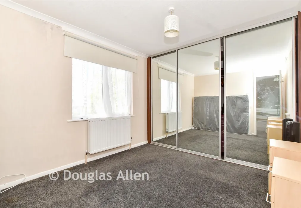 Bedroom - Rectory Park Drive, Basildon, Essex - Wards of Kent