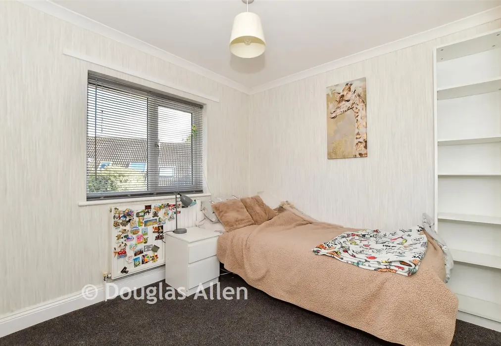 Bedroom - Rectory Park Drive, Basildon, Essex - Wards of Kent