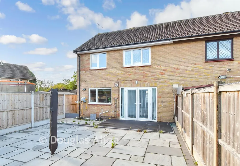 Rear elevation - Rectory Park Drive, Basildon, Essex - Wards of Kent