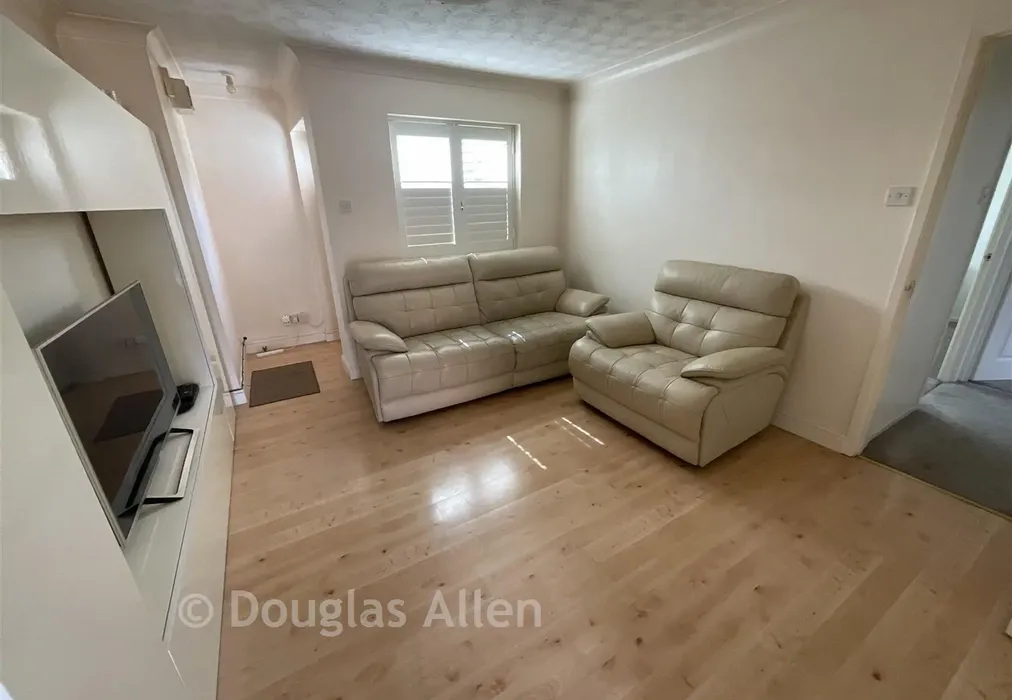 Lounge - Nottingham Way, Langdon Hills, Basildon, Essex - Wards of Kent