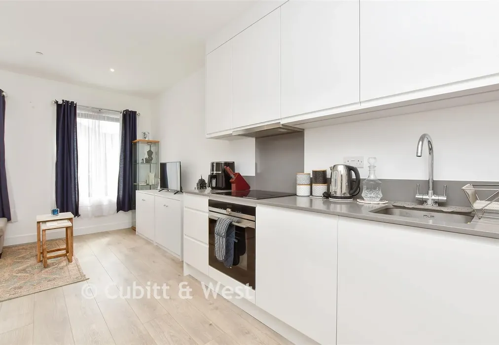 Kitchen / Living Room - High Street, Purley, Surrey - Wards of Kent