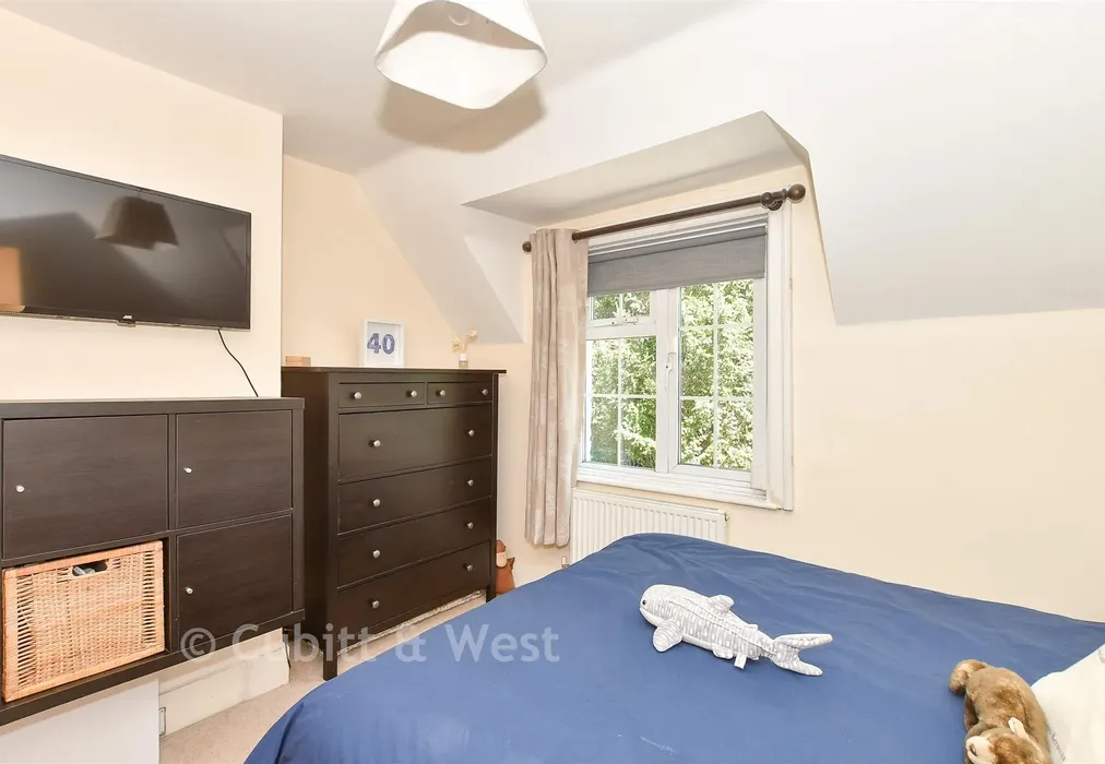 Bedroom 2 - West Common, Lindfield, West Sussex - Wards of Kent