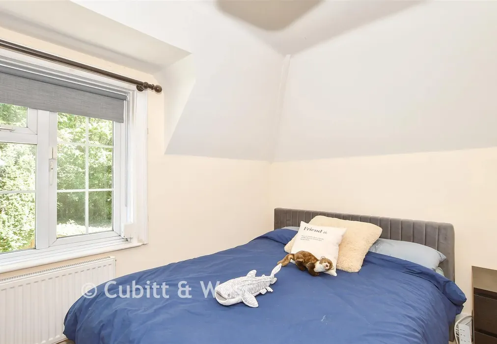 Bedroom 2 - West Common, Lindfield, West Sussex - Wards of Kent