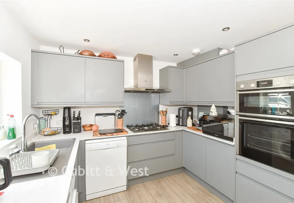 Kitchen - West Common, Lindfield, West Sussex - Wards of Kent