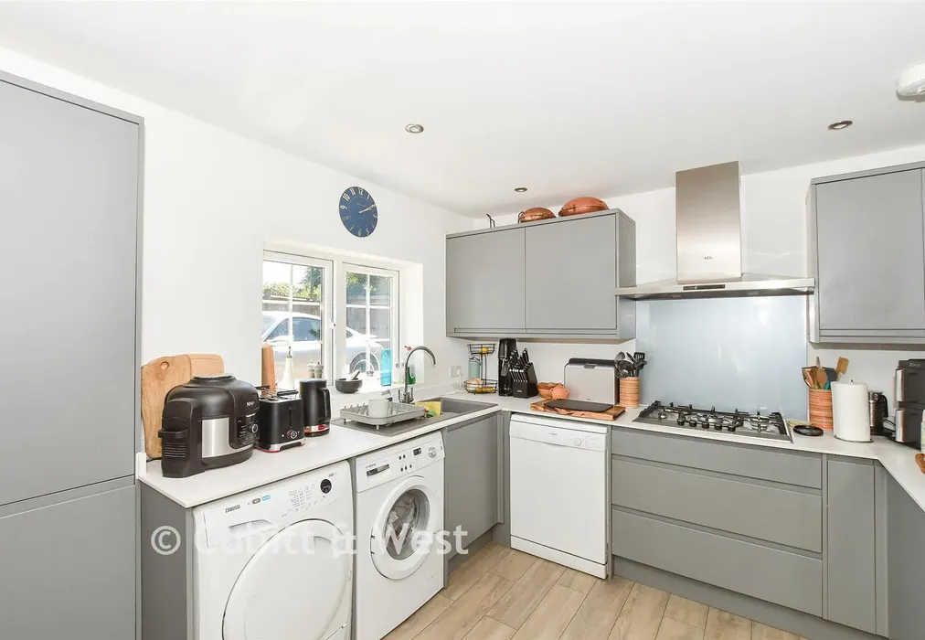 Kitchen - West Common, Lindfield, West Sussex - Wards of Kent