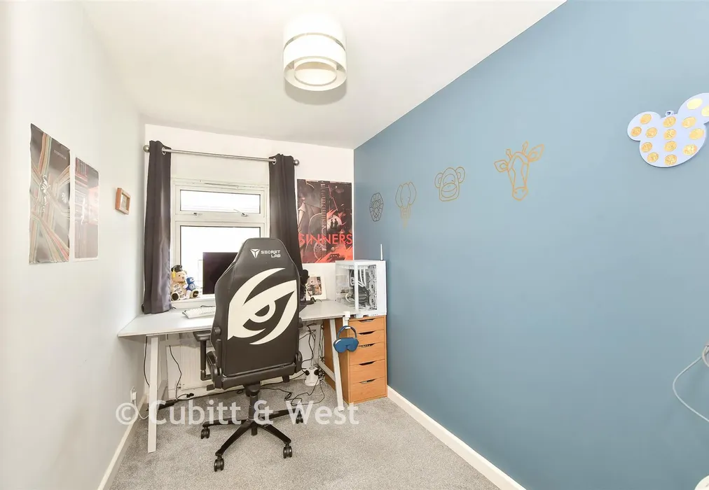 Bedroom 2 - Hickling Walk, Crawley, West Sussex - Wards of Kent