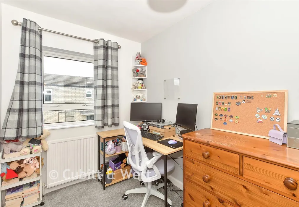 Bedroom 3 - Hickling Walk, Crawley, West Sussex - Wards of Kent