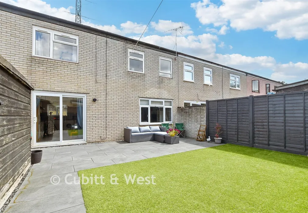 Rear Garden - Hickling Walk, Crawley, West Sussex - Wards of Kent