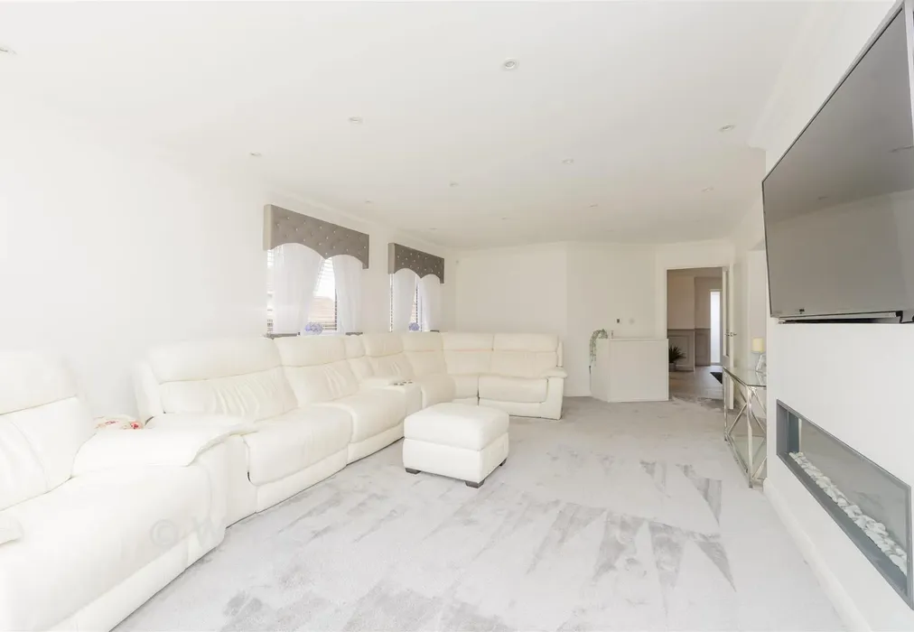 Lounge - Kirkdale Close, Lords Wood, Chatham, Kent - Wards of Kent