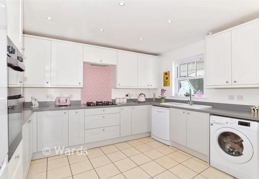 Kitchen/ Breakfast Area - Tarragon Road, Maidstone, Kent - Wards of Kent