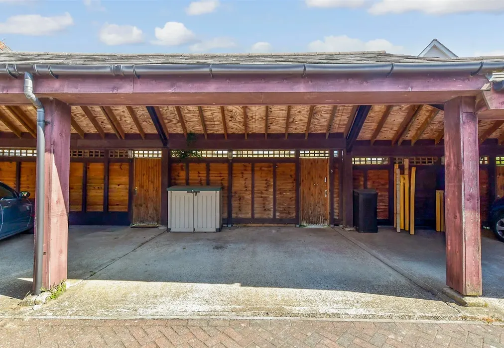 Driveway/Parking - Tarragon Road, Maidstone, Kent - Wards of Kent