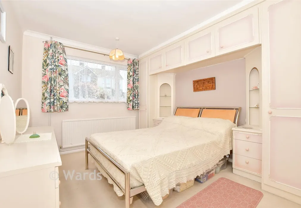 Bedroom 1 - Glebe Lane, Maidstone, Kent - Wards of Kent