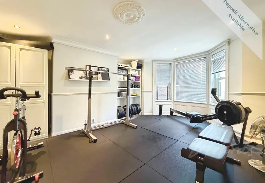 Gym Room & Bedroom 3 - Old Road East Gravesend DA12 - Wards of Kent