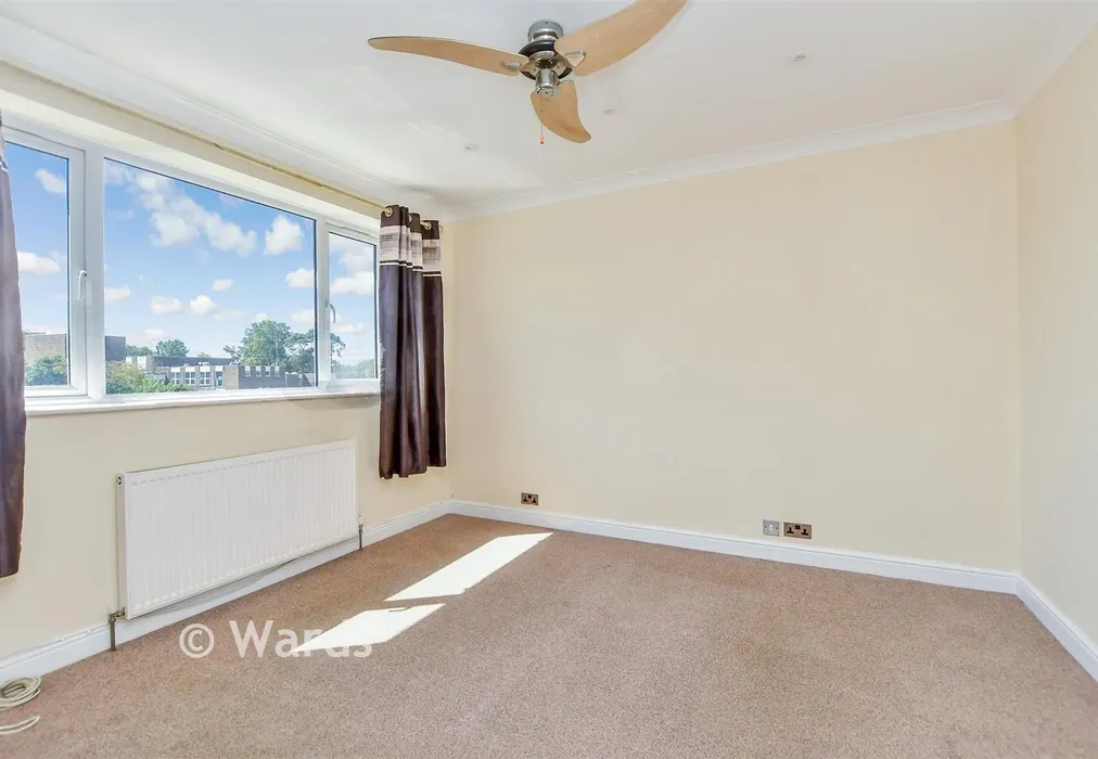 Bedroom 1 - Queenborough Road, Halfway, Sheerness, Kent - Wards of Kent