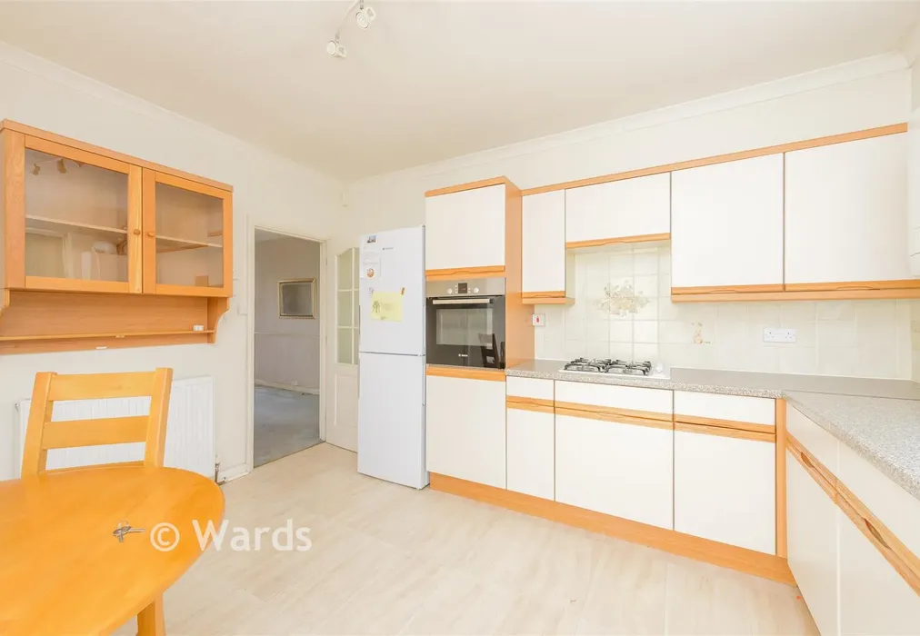 Kitchen - Chalk Road, Gravesend, Kent - Wards of Kent