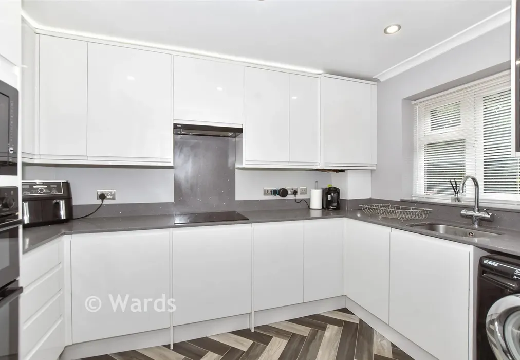 Kitchen - Cow Lane, Dover, Kent - Wards of Kent