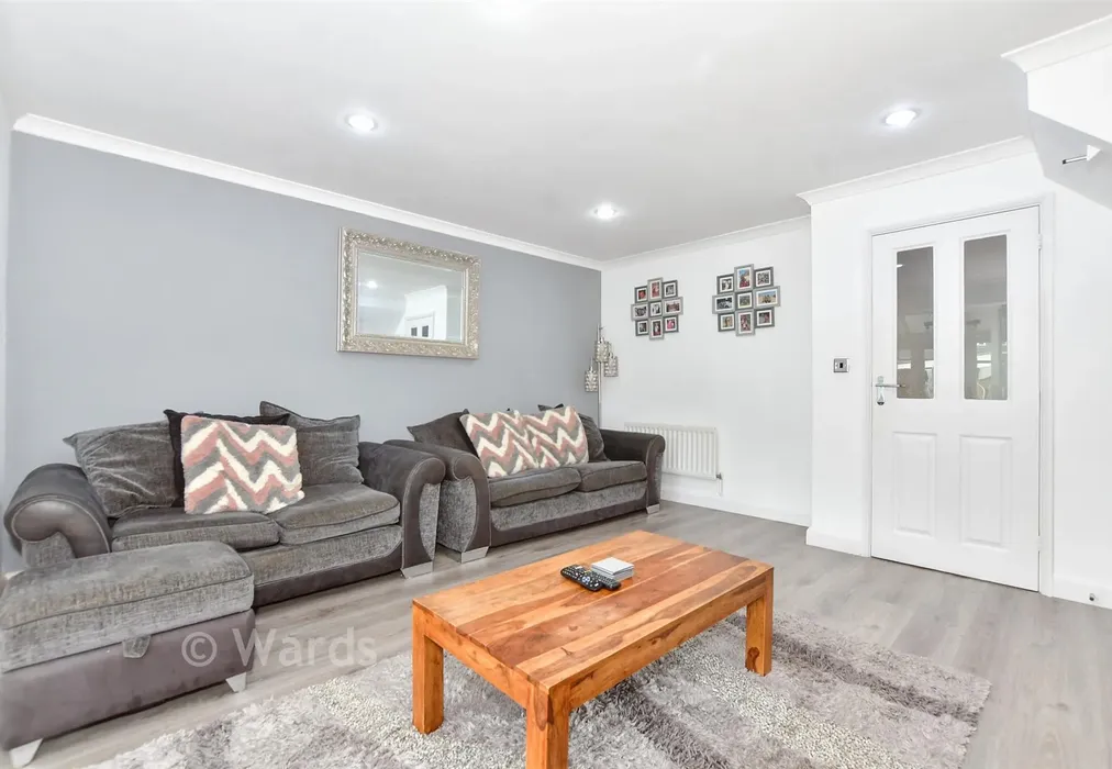 Lounge - Cow Lane, Dover, Kent - Wards of Kent