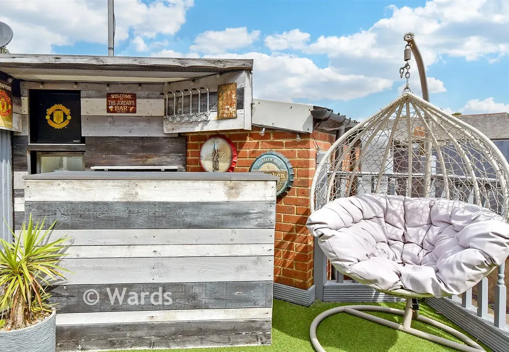 External Lifestyle Photograph - Cow Lane, Dover, Kent - Wards of Kent