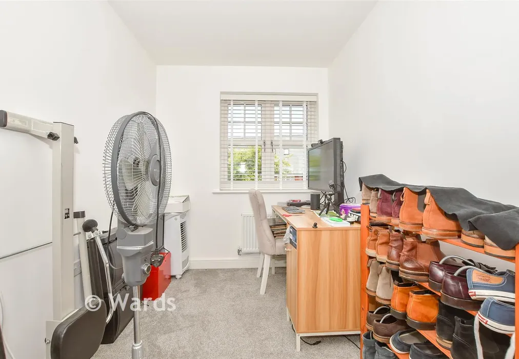 Bedroom 3 - Bermelie Fields, Barming, Maidstone, Kent - Wards of Kent