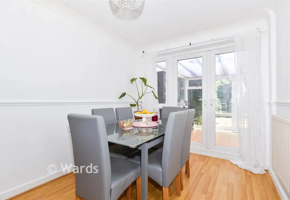 Lounge/Diner - St. Welcume's Way, Harrietsham, Maidstone, Kent - Wards of Kent