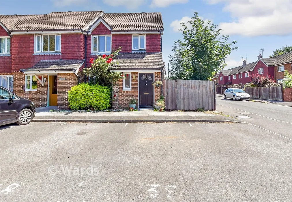 Driveway/Parking - St. Welcume's Way, Harrietsham, Maidstone, Kent - Wards of Kent