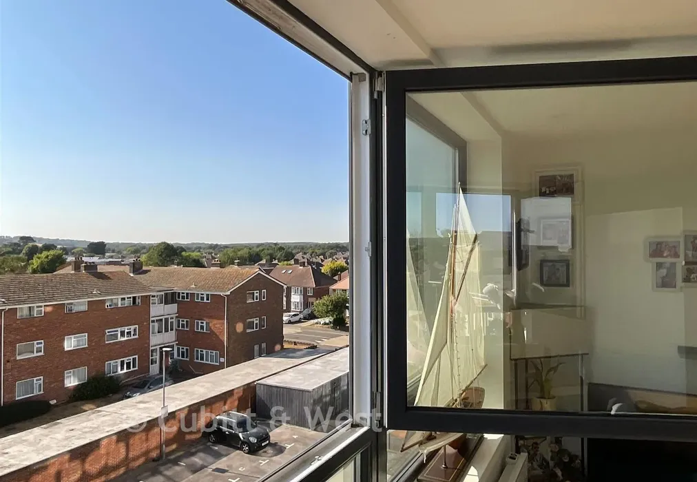 Views - Strand Parade, Goring-By-Sea, Worthing, West Sussex - Wards of Kent
