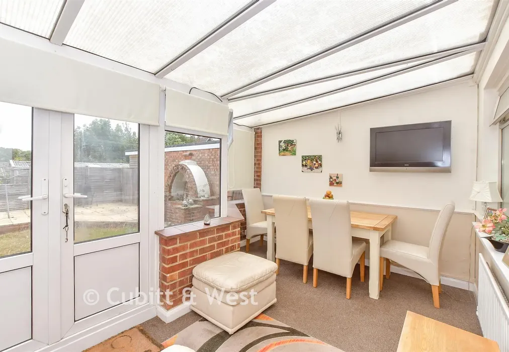 Conservatory - Catherington Lane, Waterlooville, Hampshire - Wards of Kent