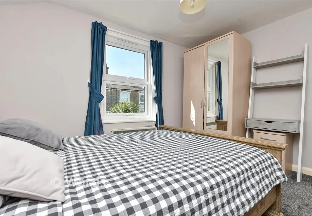 Bedroom - St. Mildred's Road, Ramsgate, Kent - Wards of Kent