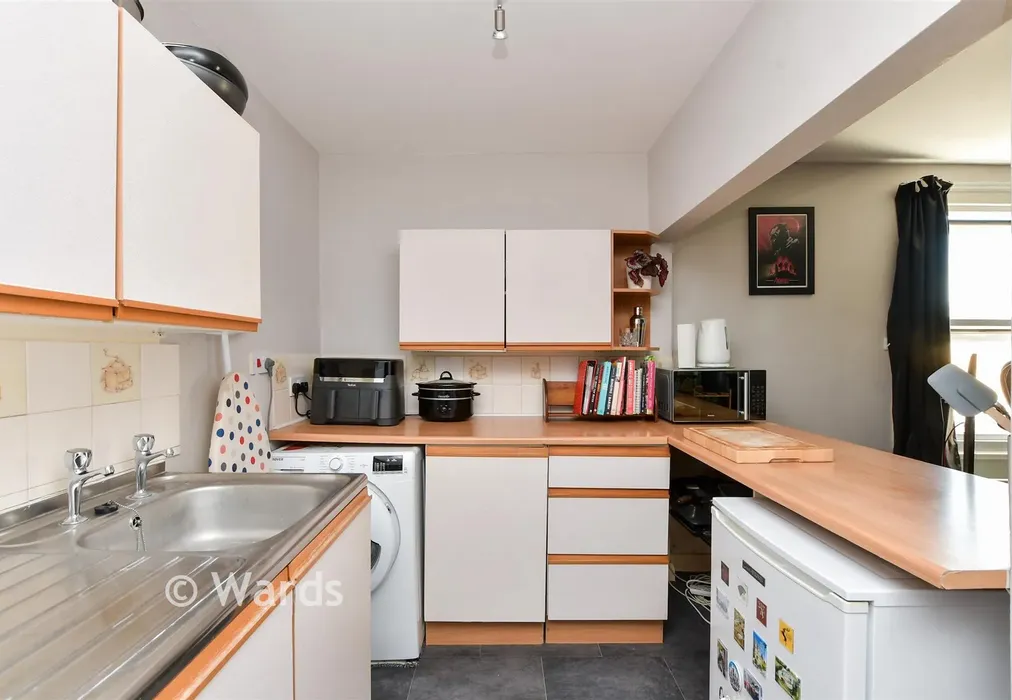 Kitchen - St. Mildred's Road, Ramsgate, Kent - Wards of Kent