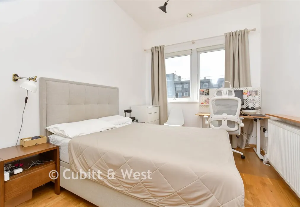 Bedroom - Manor Road, Wallington, Surrey - Wards of Kent