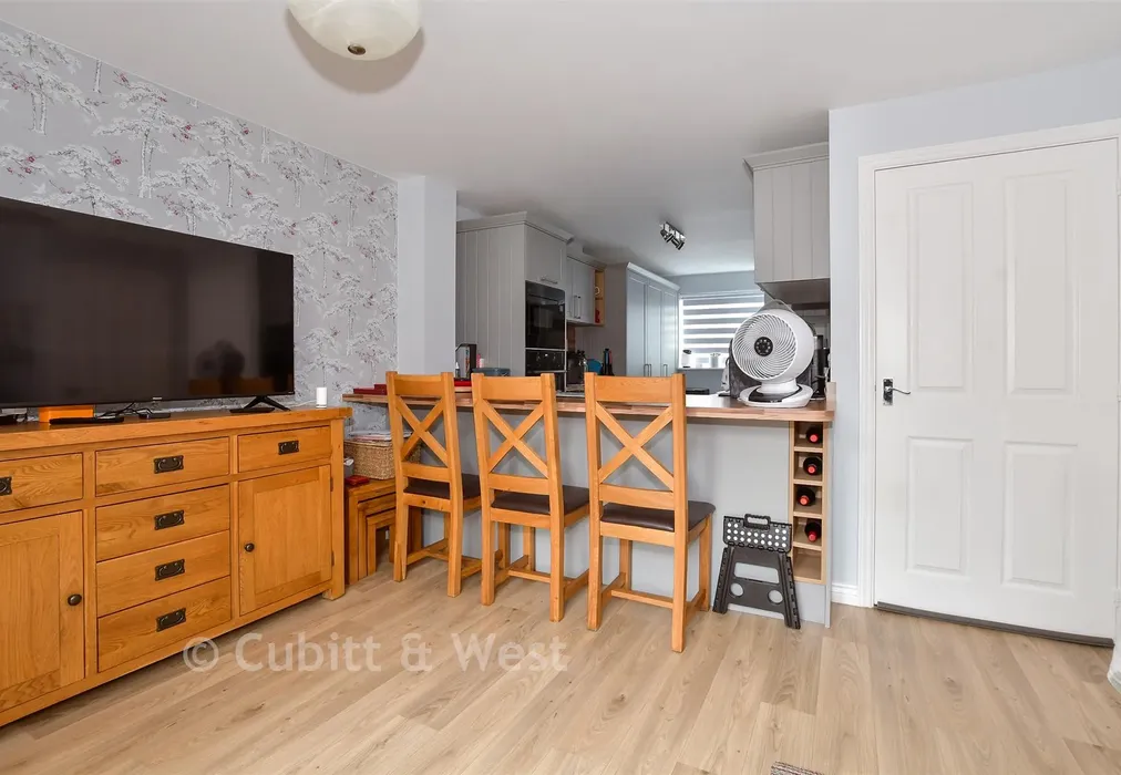 Lounge - Olliver Acre, Wick, West Sussex - Wards of Kent