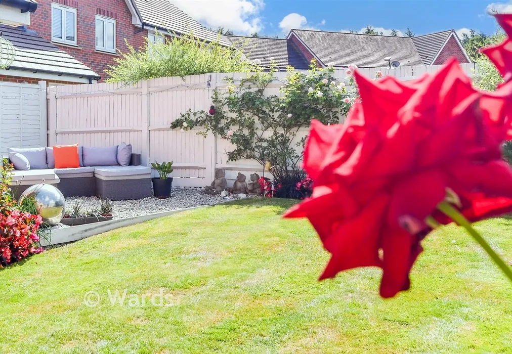 External Lifestyle Photograph - Edmett Way, Maidstone, Kent - Wards of Kent