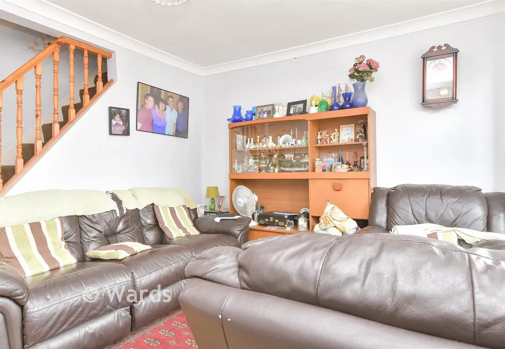 Lounge - Dover Road, Northfleet, Gravesend, Kent - Wards of Kent