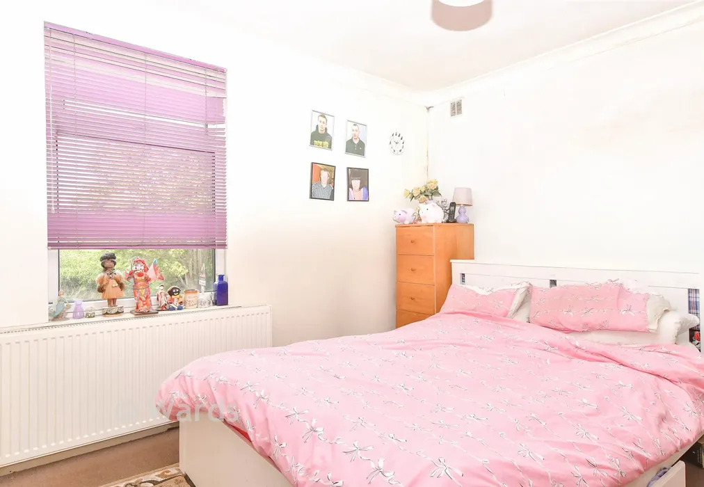 Bedroom 1 - Dover Road, Northfleet, Gravesend, Kent - Wards of Kent