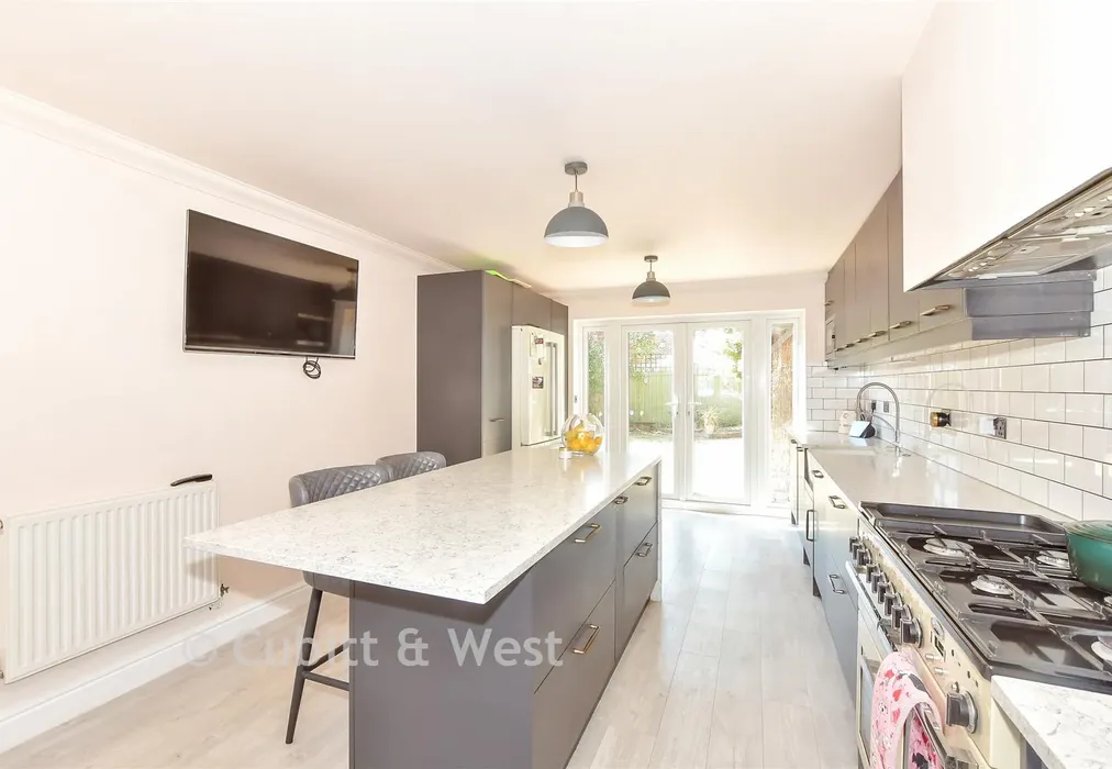 Kitchen/Diner - The Oaks, Bognor Regis, West Sussex - Wards of Kent