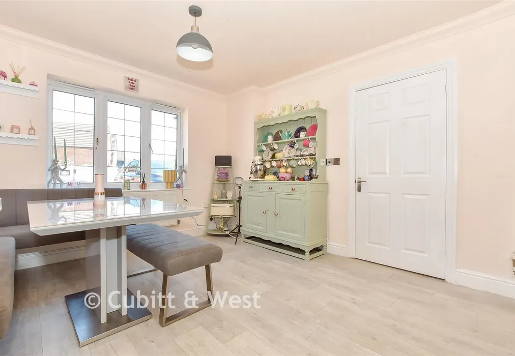 Kitchen/Diner - The Oaks, Bognor Regis, West Sussex - Wards of Kent