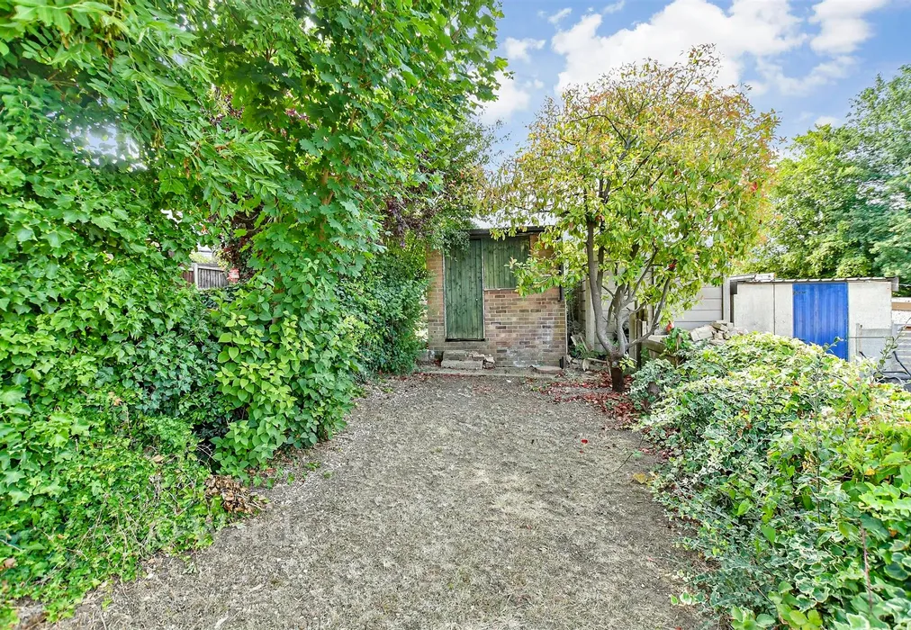 Rear Garden - Scotby Avenue, Walderslade, Chatham, Kent - Wards of Kent