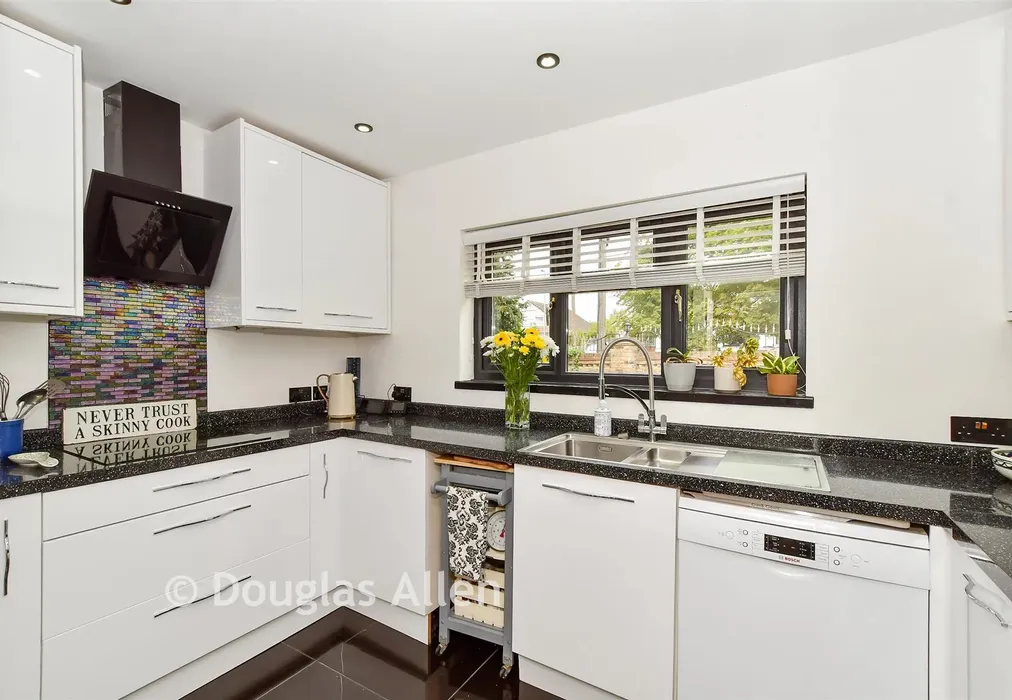 Kitchen - Church End Lane, Runwell, Wickford, Essex - Wards of Kent