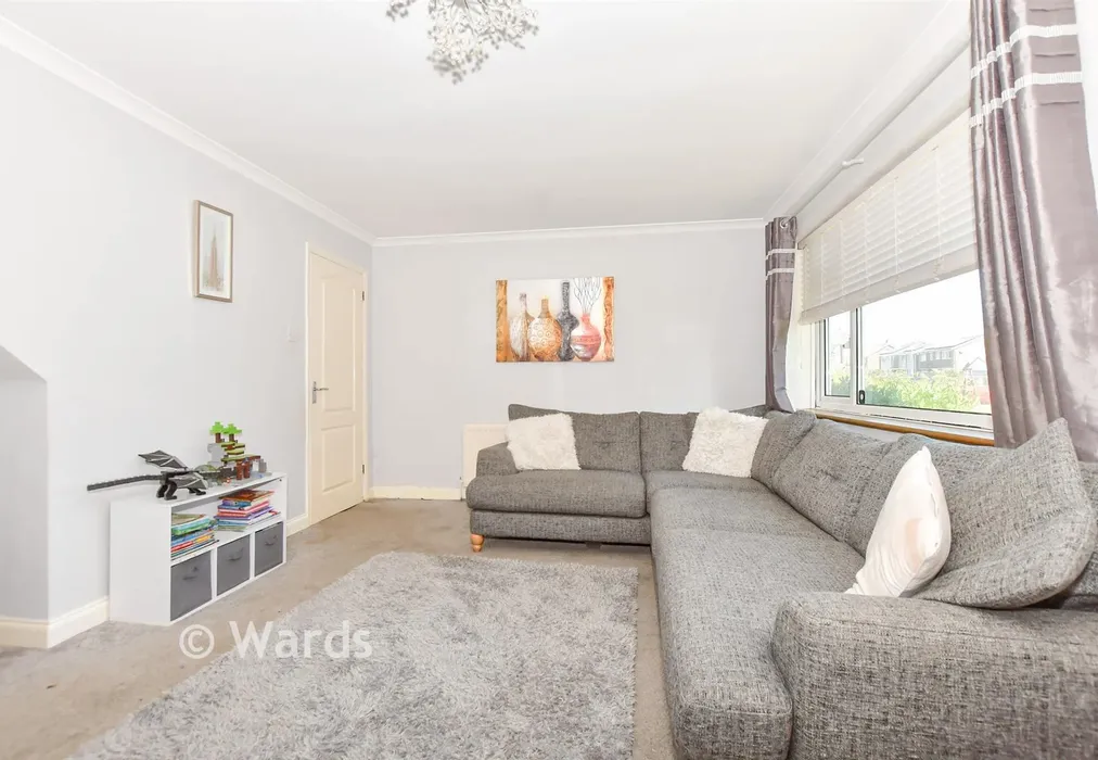 Lounge - Newlands, Whitfield, Kent - Wards of Kent