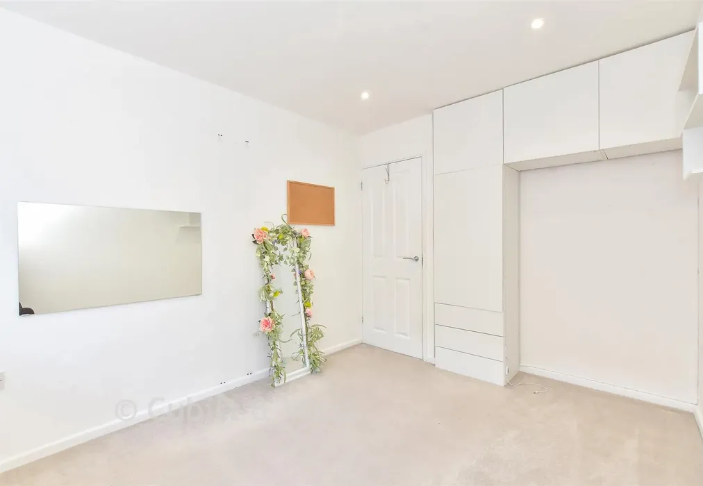 Bedroom 3 - Stakes Road, Waterlooville, Hampshire - Wards of Kent