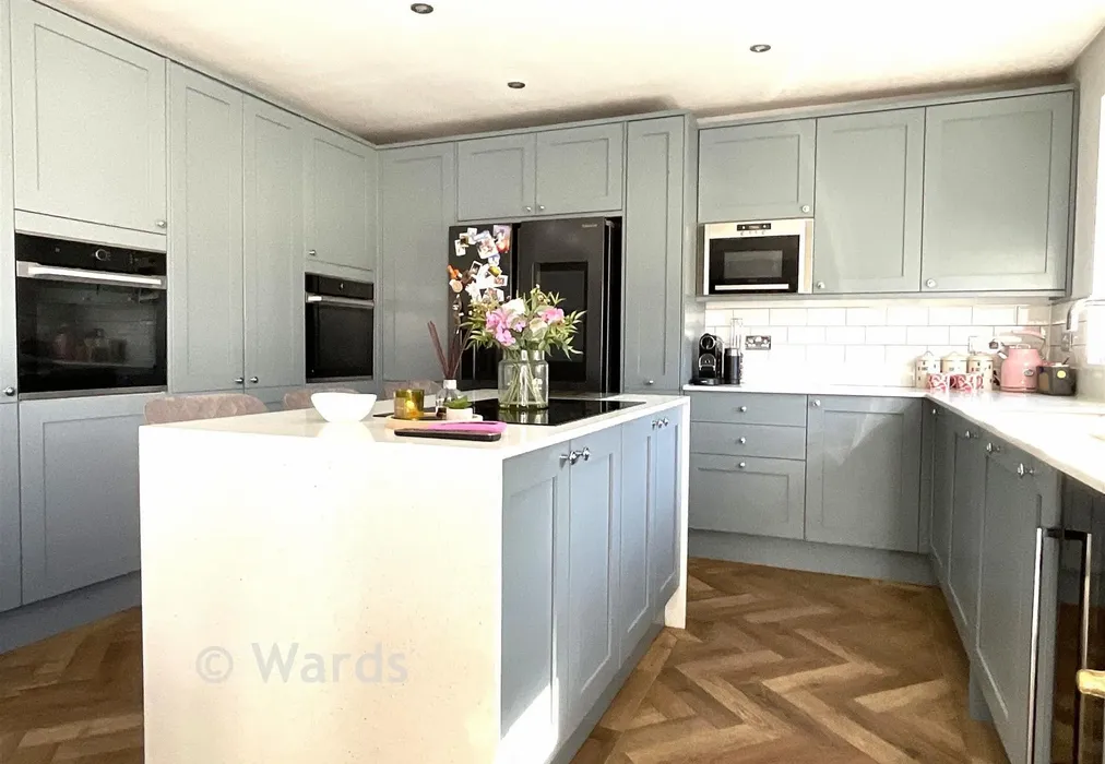 Kitchen - Symonds Close, West Kingsdown, Sevenoaks, Kent - Wards of Kent