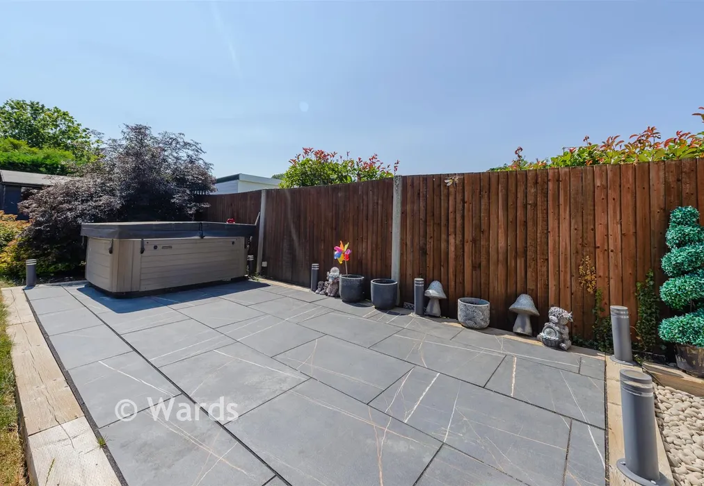 Patio / Decking - Symonds Close, West Kingsdown, Sevenoaks, Kent - Wards of Kent