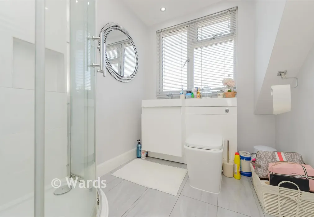 En-Suite Shower Room - Symonds Close, West Kingsdown, Sevenoaks, Kent - Wards of Kent