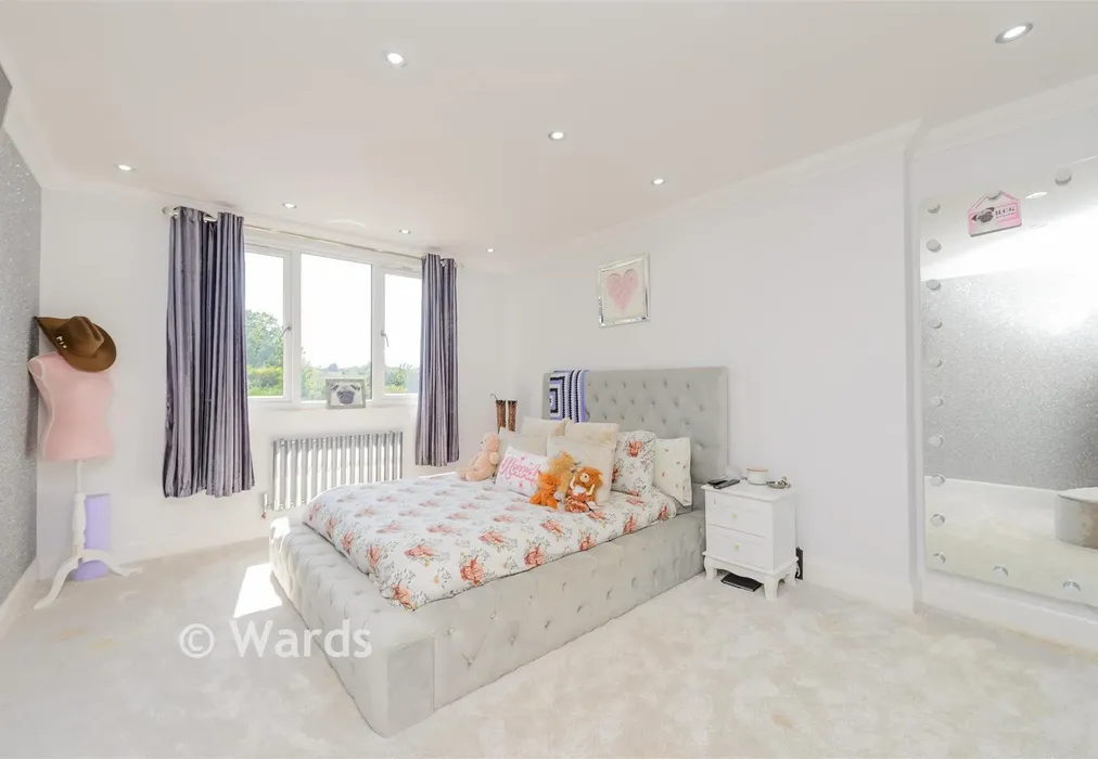 Bedroom 2 - Symonds Close, West Kingsdown, Sevenoaks, Kent - Wards of Kent
