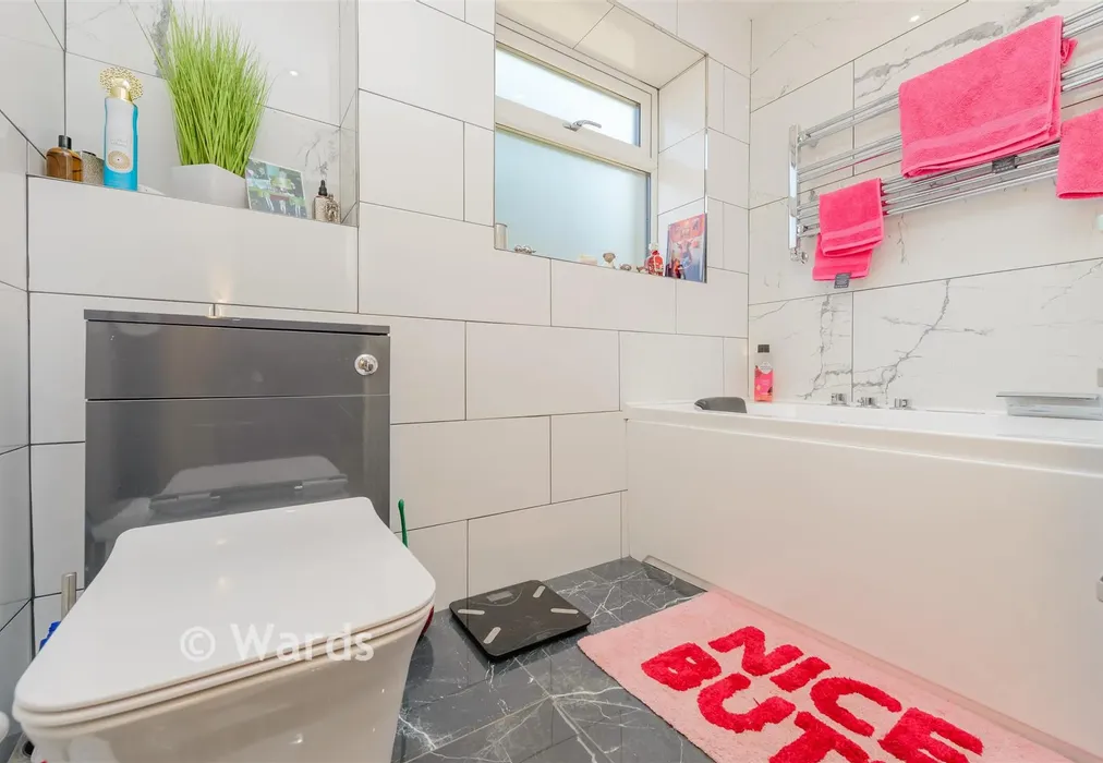 Bathroom - Symonds Close, West Kingsdown, Sevenoaks, Kent - Wards of Kent