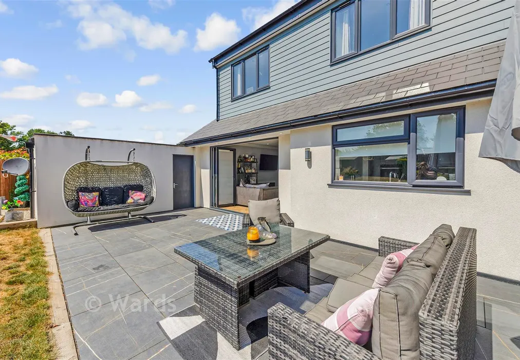 Patio / Decking - Symonds Close, West Kingsdown, Sevenoaks, Kent - Wards of Kent