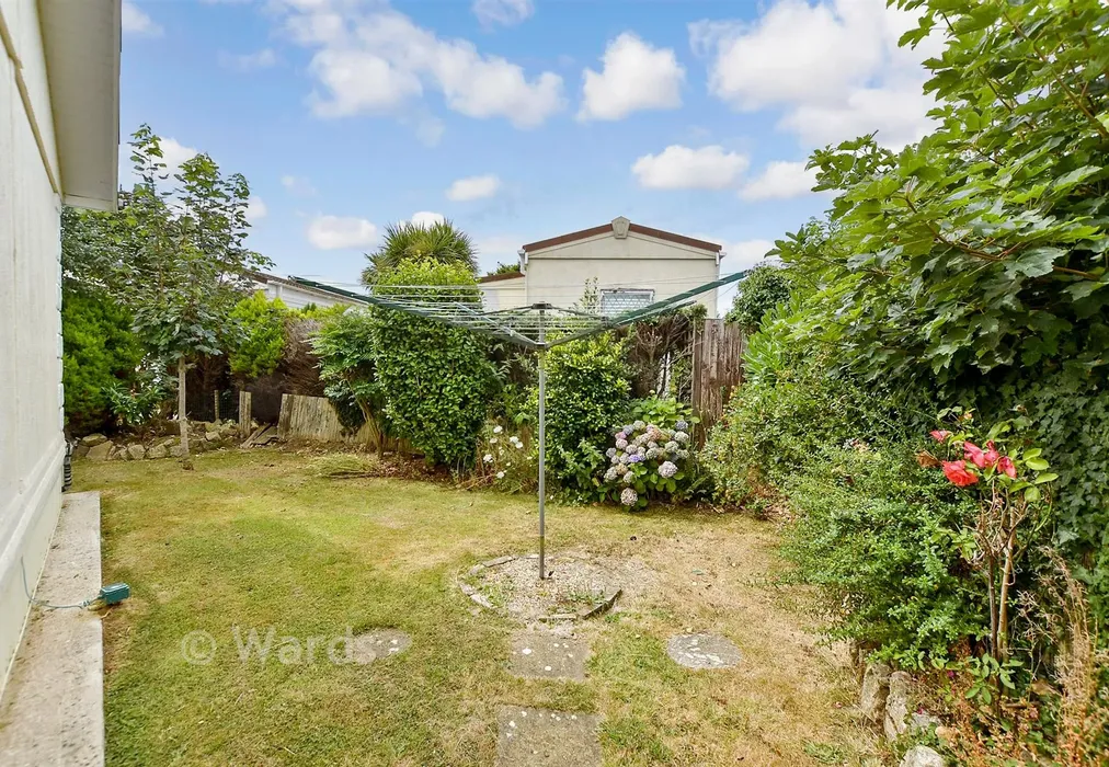 Rear Garden - New Dover Road, Capel-Le-Ferne, Folkestone, Kent - Wards of Kent