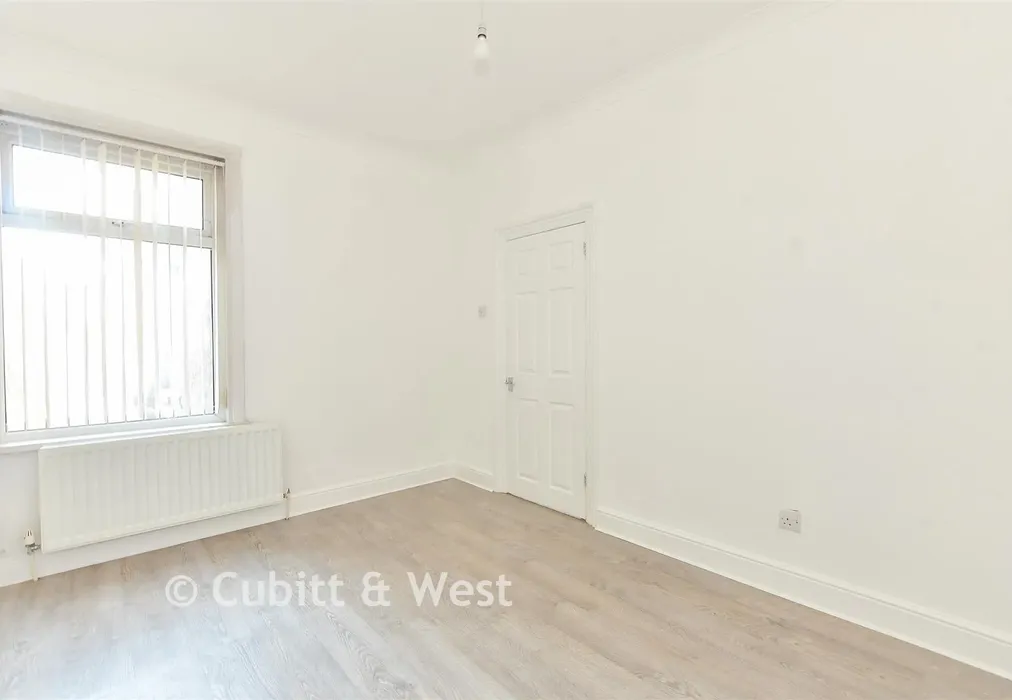 Dining Room - Powerscourt Road, North End, Hampshire - Wards of Kent