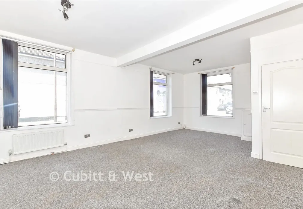 Lounge - Binsteed Road, Portsmouth, Hampshire - Wards of Kent